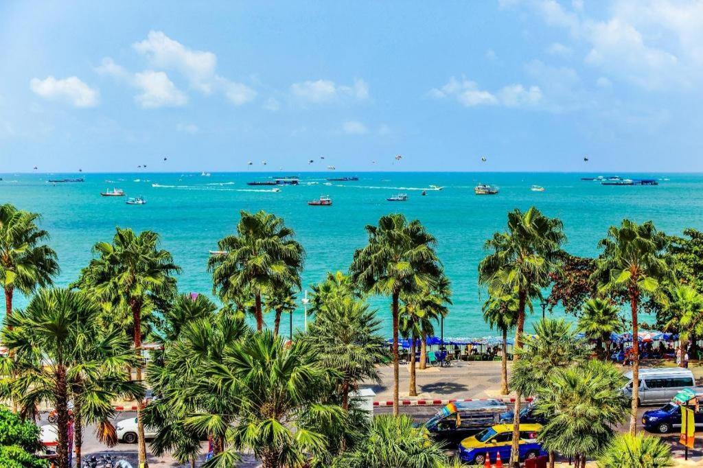 Rose Bay Resort Pattaya Exterior photo