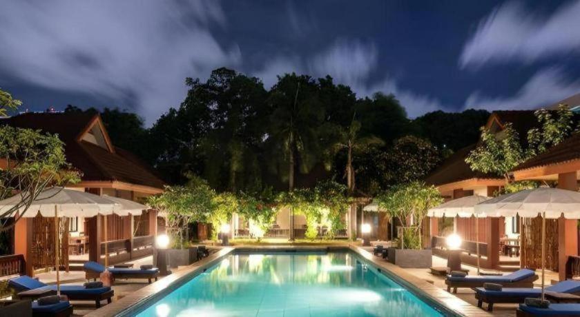 Rose Bay Resort Pattaya Exterior photo