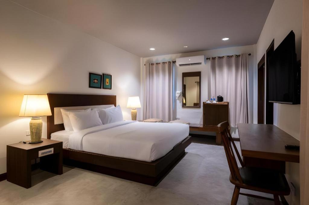 Rose Bay Resort Pattaya Exterior photo
